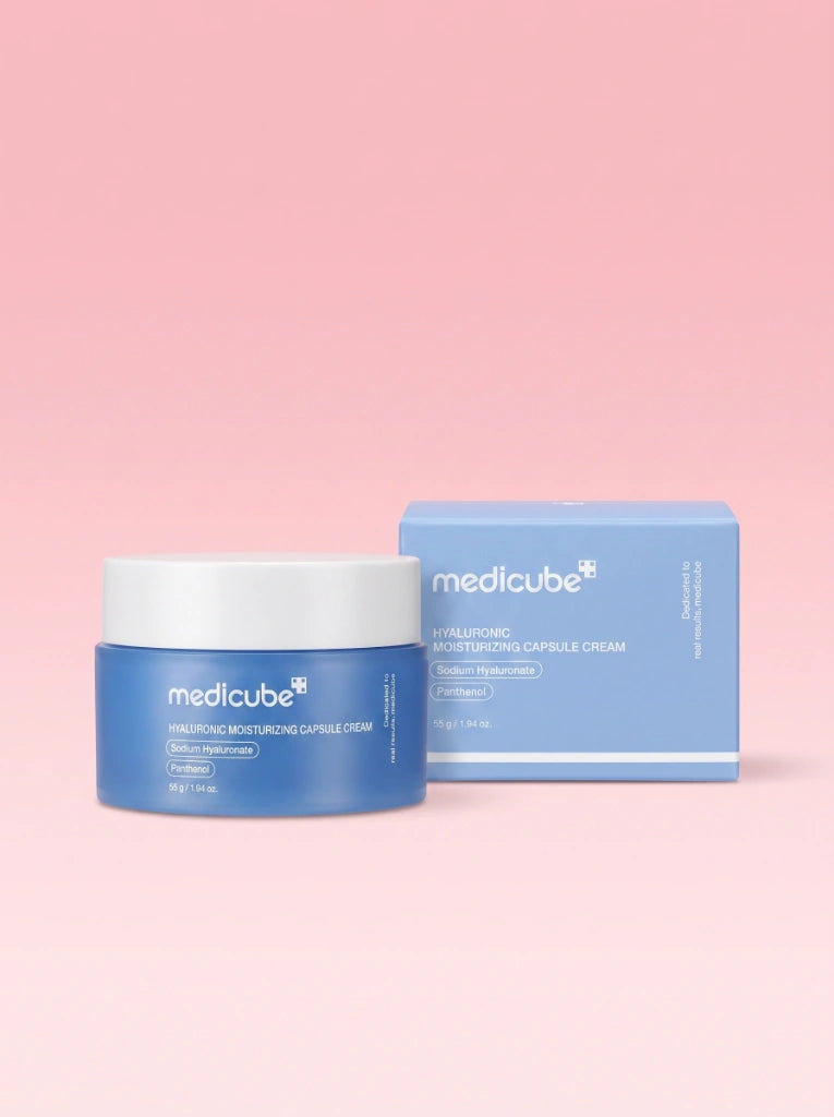 Medicube Hyaluronic Moisturizing Capsule Cream. Envase de la crema hidratante coreana junto a su caja original.