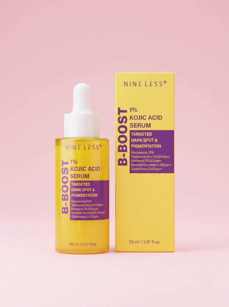 Nineless B-Boost 1% Kojic Acid Serum. Envase del sérum antimanchas exhibido junto a su empaque original.