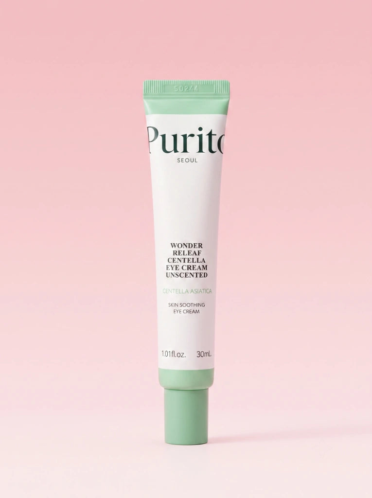 Purito Seoul Wonder Releaf Centella Eye Cream Unscented. Tubo de crema hidratante ocular sobre fondo de estudio.