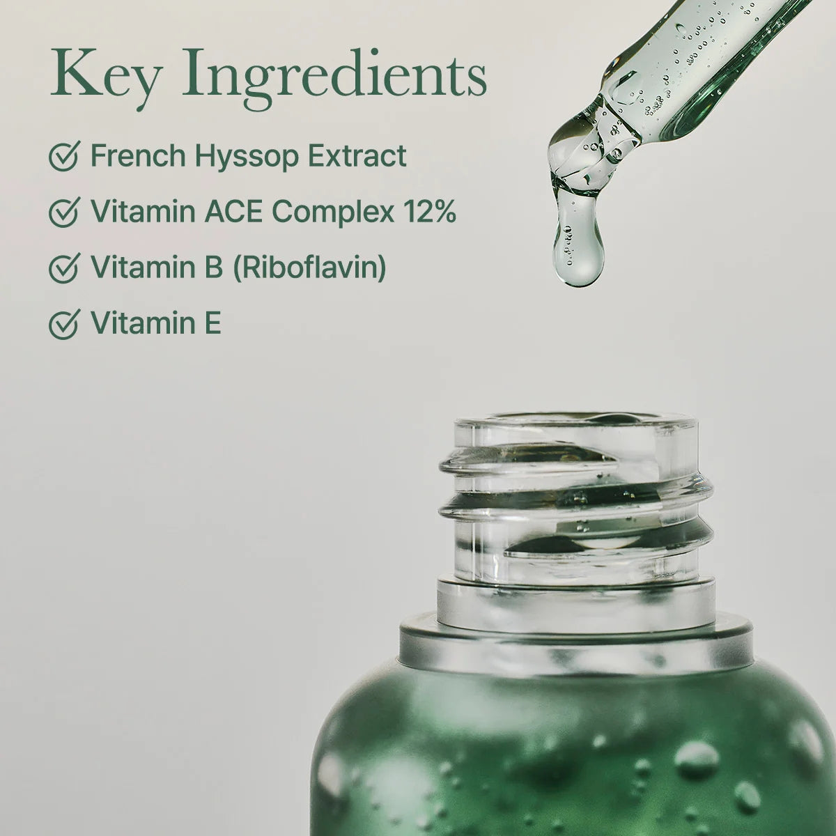Si el "Serum 30" (de 50g) es un tratamiento de choque en textura jelly, este "Serum 12" (de 30ml en gotero) está formulado con una textura acuosa ultra-ligera, perfecta para aplicar de día debajo del protector solar y el maquillaje